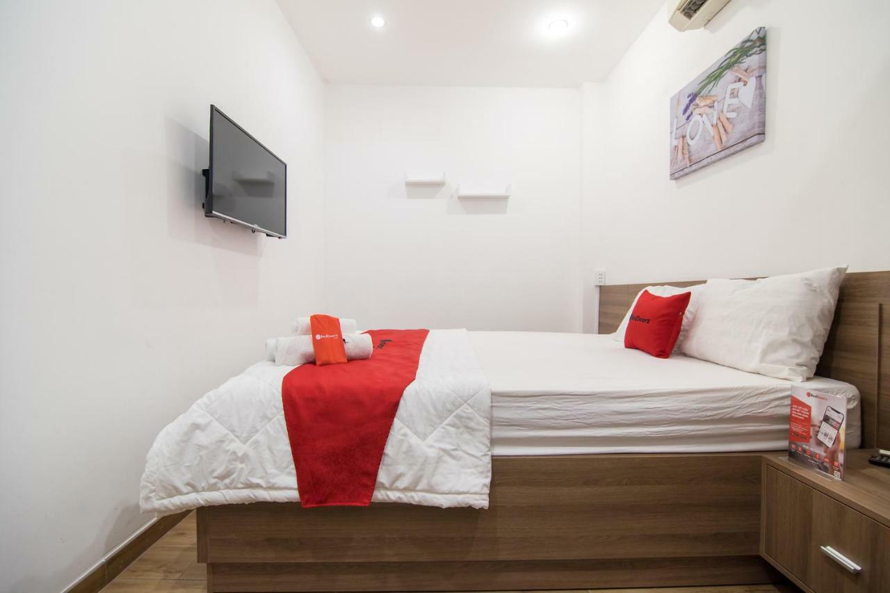 Reddoorz Plus Near Tan Dinh Market Ho Chi Minh City Bagian luar foto