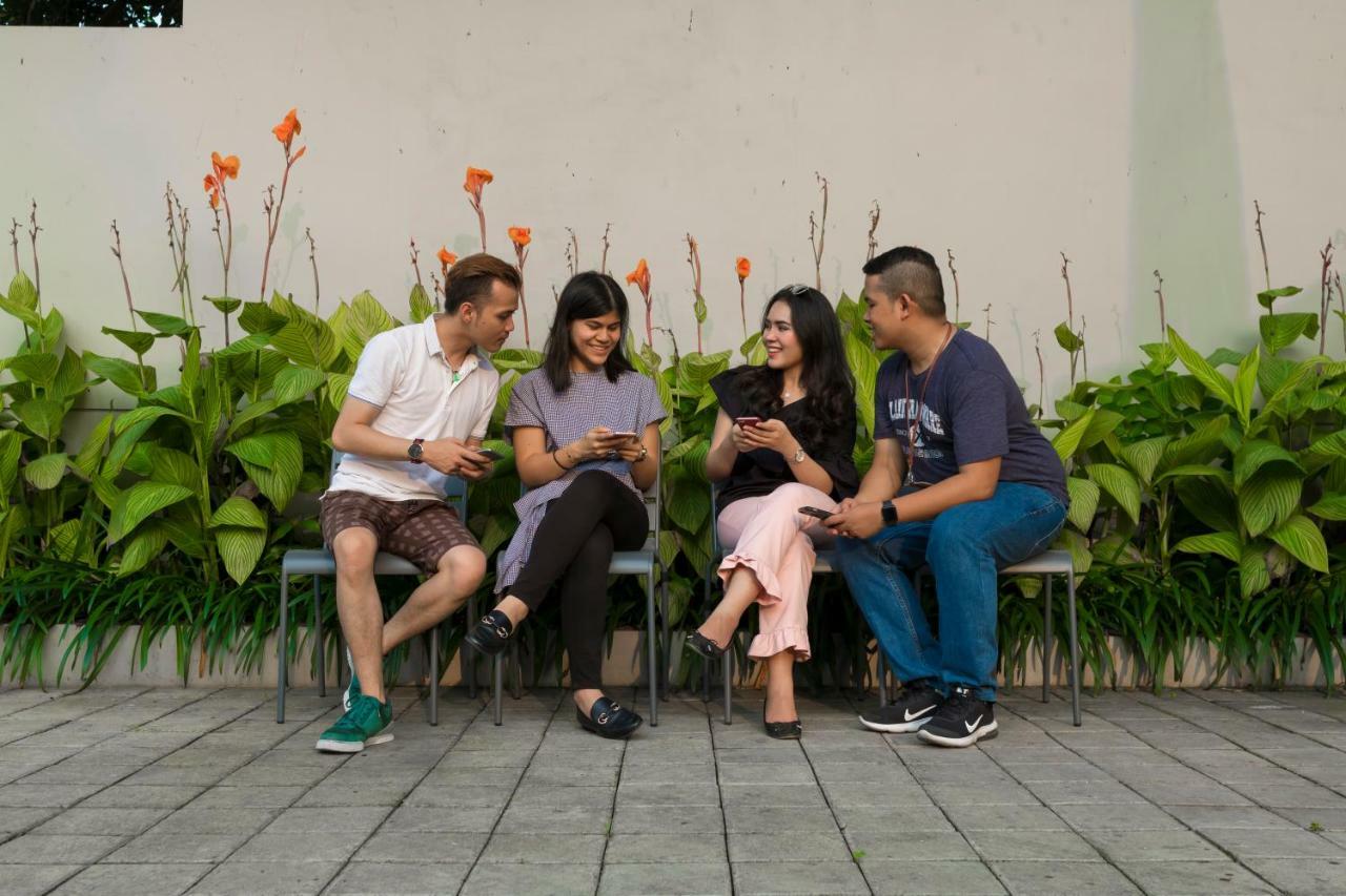 Reddoorz Plus Near Tan Dinh Market Ho Chi Minh City Bagian luar foto