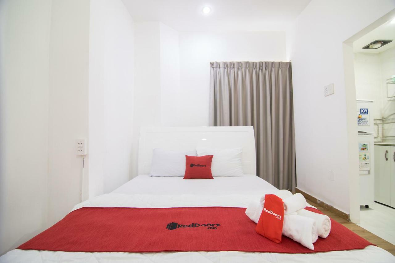 Reddoorz Plus Near Tan Dinh Market Ho Chi Minh City Bagian luar foto